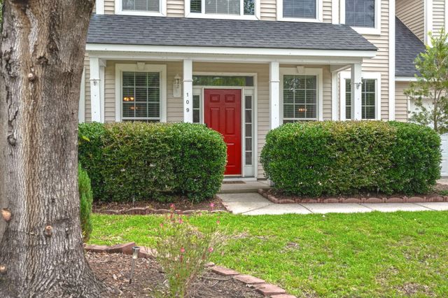 109 Evesham Drive, Summerville, SC 29485