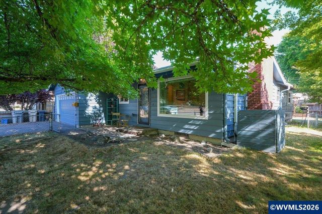 2215 NW Circle Bl, Corvallis, OR 97330