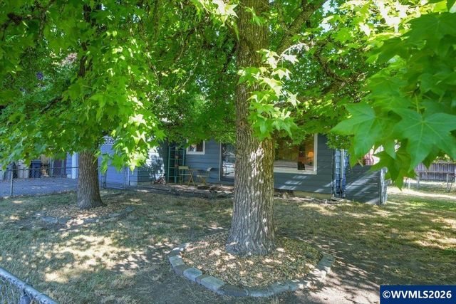 2215 NW Circle Bl, Corvallis, OR 97330