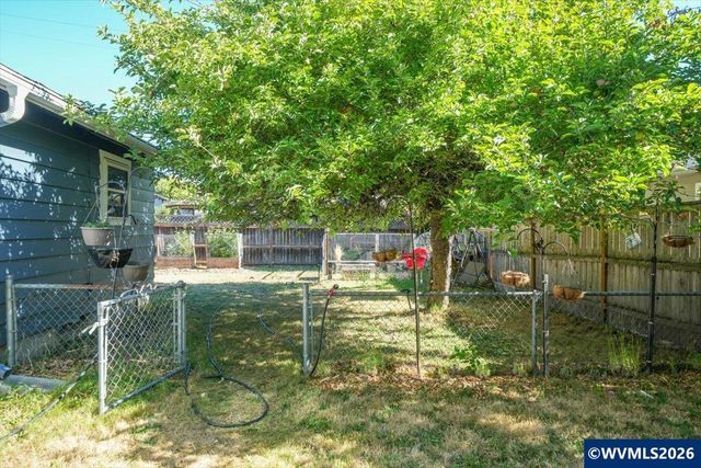 2215 NW Circle Bl, Corvallis, OR 97330