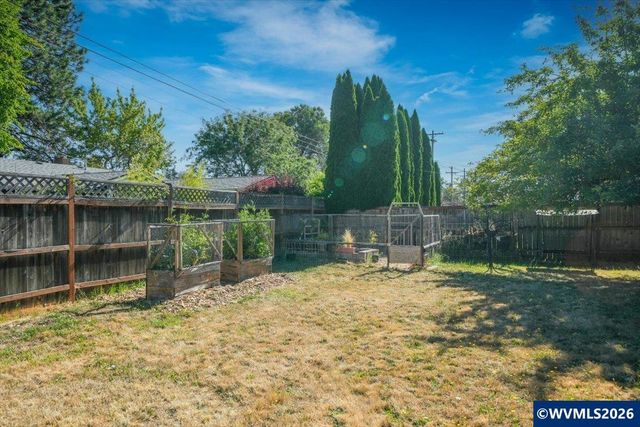2215 NW Circle Bl, Corvallis, OR 97330
