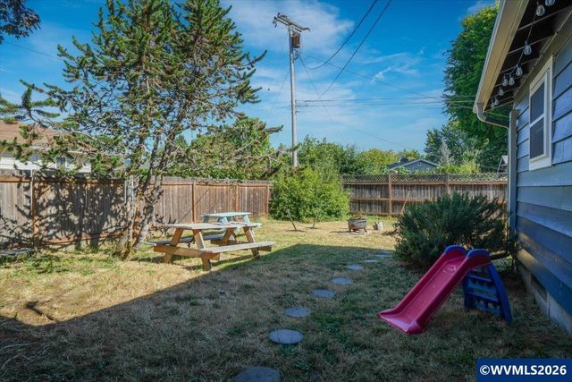 2215 NW Circle Bl, Corvallis, OR 97330
