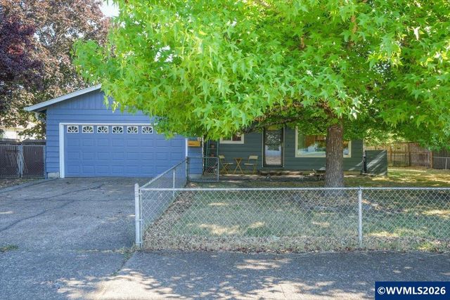 2215 NW Circle Bl, Corvallis, OR 97330