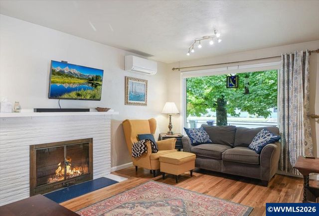 2215 NW Circle Bl, Corvallis, OR 97330