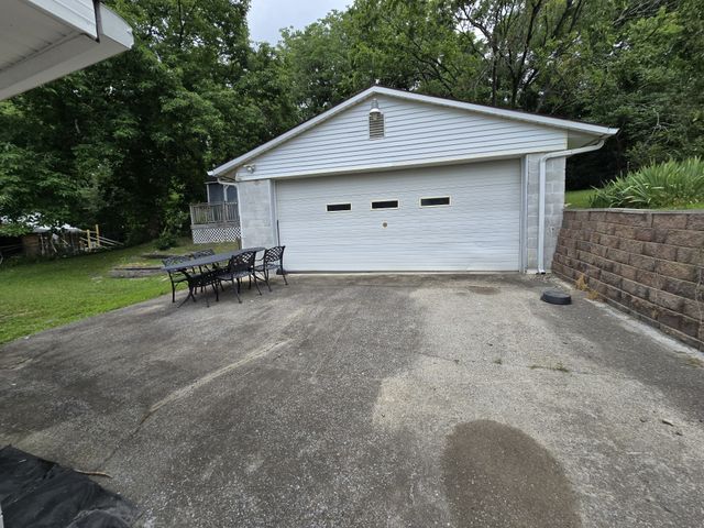 146 Cranwill Dr, Hendersonville, TN 37075