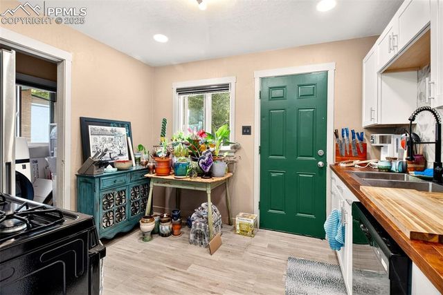 405 Wilhelmia Avenue, Colorado Springs, CO 80904