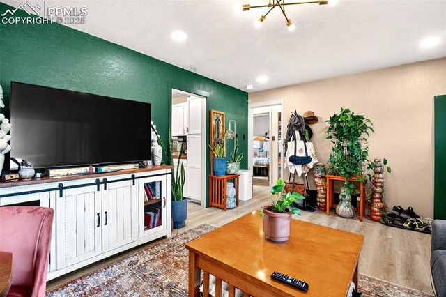 405 Wilhelmia Avenue, Colorado Springs, CO 80904