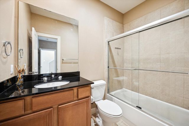 3878 Center Street, Houston, TX 77007