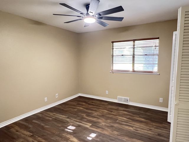 800 Western Hills Drive, Sherman, TX 75092