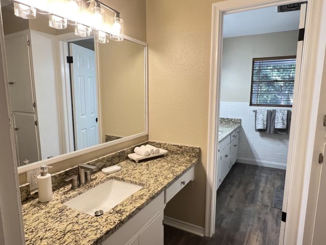 800 Western Hills Drive, Sherman, TX 75092