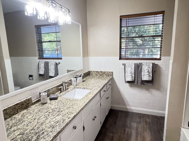 800 Western Hills Drive, Sherman, TX 75092