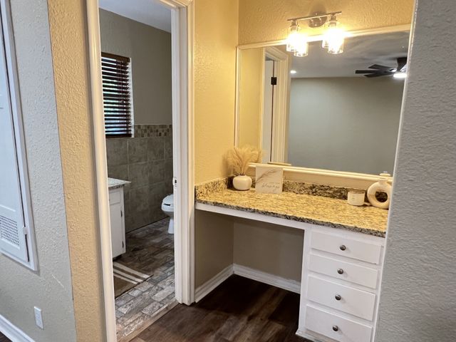 800 Western Hills Drive, Sherman, TX 75092