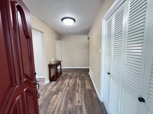 800 Western Hills Drive, Sherman, TX 75092