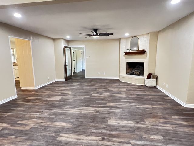800 Western Hills Drive, Sherman, TX 75092