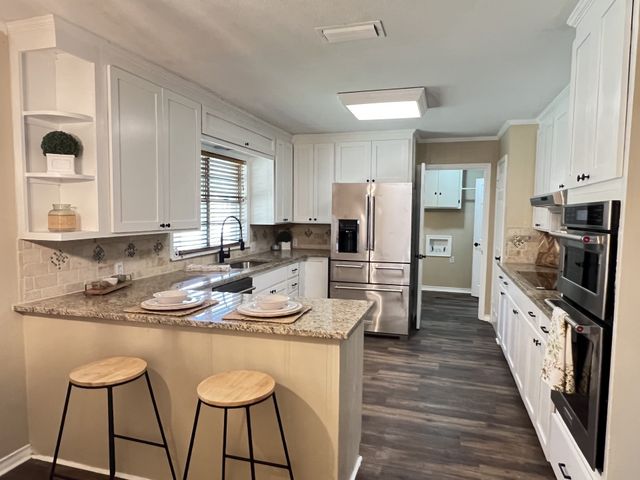 800 Western Hills Drive, Sherman, TX 75092