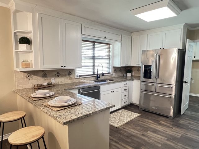 800 Western Hills Drive, Sherman, TX 75092