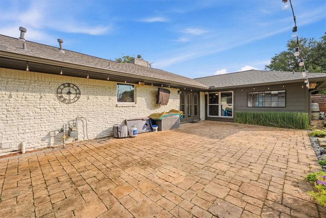 4517 Willowbend Boulevard, Houston, TX 77035