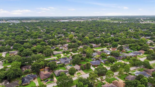 4517 Willowbend Boulevard, Houston, TX 77035
