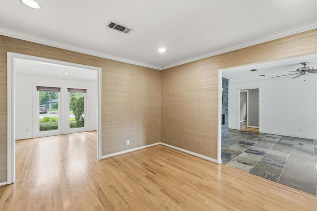 4517 Willowbend Boulevard, Houston, TX 77035
