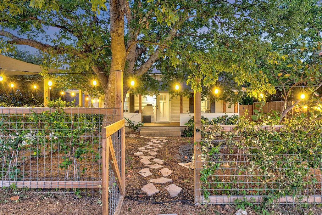 1907 Tillery ST 1, Austin, TX 78723