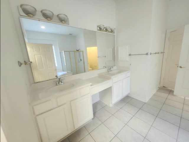 43 N Belfair Place, The Woodlands, TX 77382