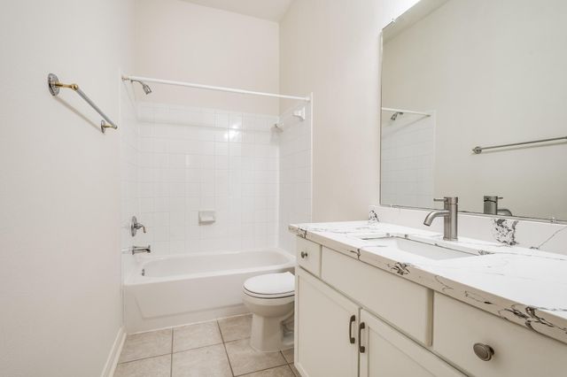 43 N Belfair Place, The Woodlands, TX 77382