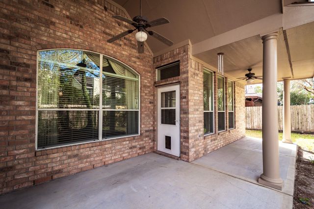 43 N Belfair Place, The Woodlands, TX 77382