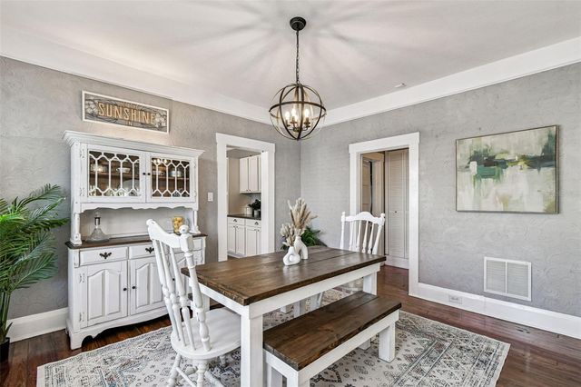 906 E HAMILTON AVENUE, Tampa, FL 33604