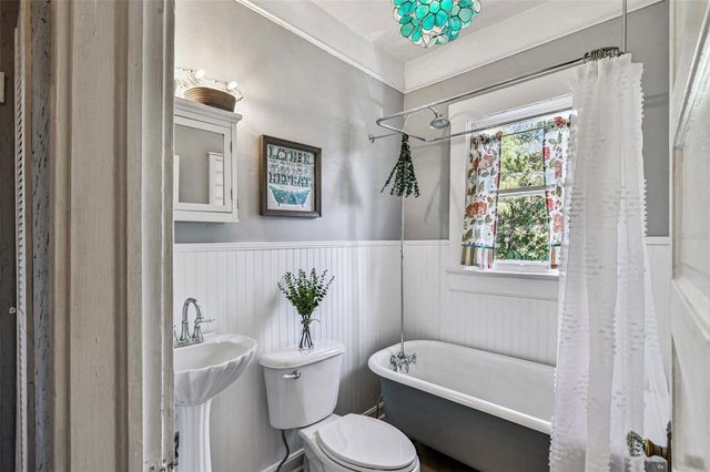 906 E HAMILTON AVENUE, Tampa, FL 33604