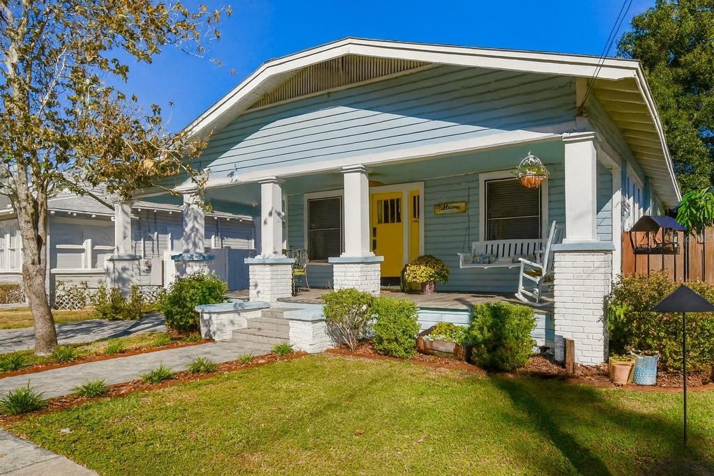 Image 2 of property listing at 906 E HAMILTON AVENUE, Tampa, FL 33604