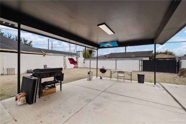 2706 Bronco Street, Roma, TX 78584