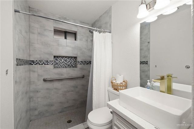 2706 Bronco Street, Roma, TX 78584