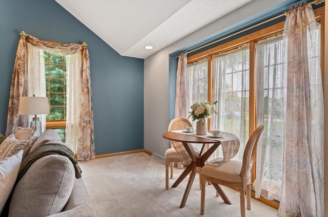 W299N1828 Windridge COURT, Pewaukee, WI 53072
