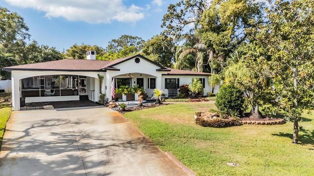 302 WHITCOMB BOULEVARD, Tarpon Springs, FL 34689