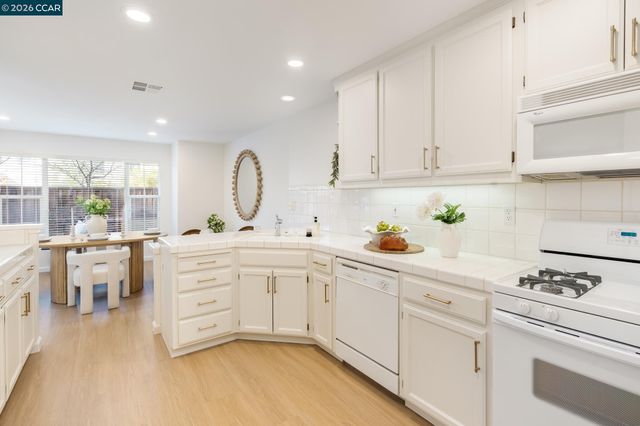 7110 Briza Loop, San Ramon, CA 94582