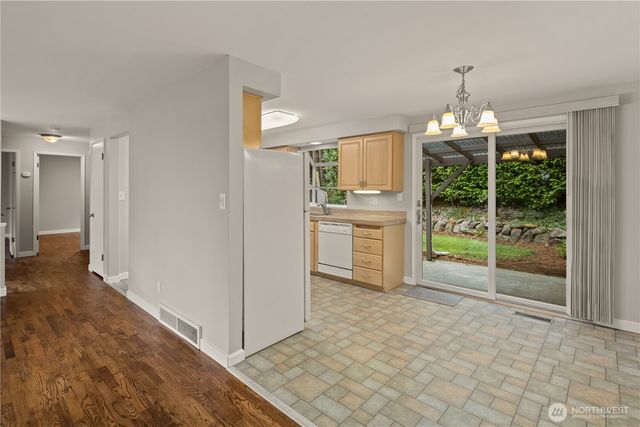1519 NE 185th Street, Shoreline, WA 98155