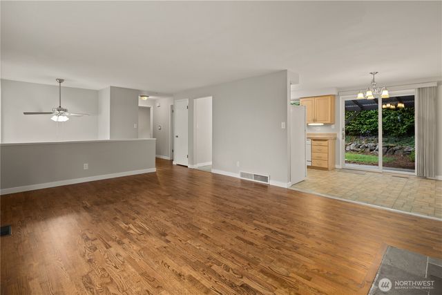 1519 NE 185th Street, Shoreline, WA 98155