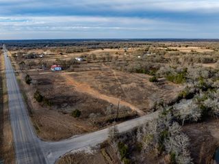 1056 -5A High Grove RD, Cedar Creek, TX 78612