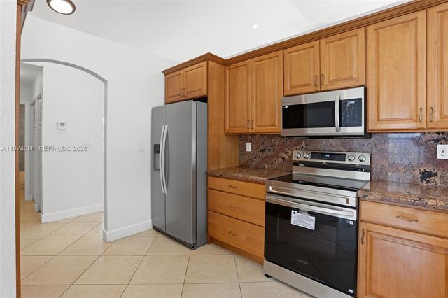 12930 SW 20th St, Miramar, FL 33027