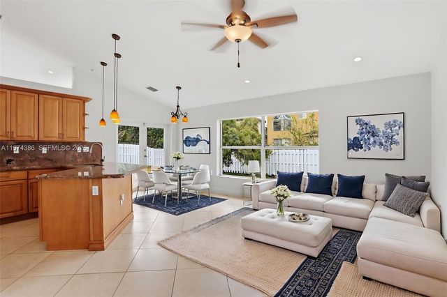 12930 SW 20th St, Miramar, FL 33027