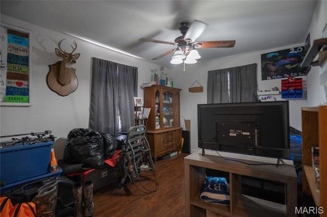 910 Carney Street, Dexter, MO 63841