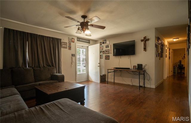 910 Carney Street, Dexter, MO 63841