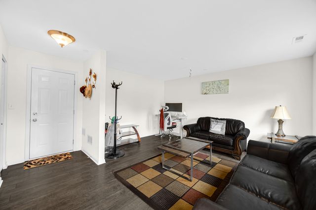 57 Margaret Drive, Schaumburg, IL 60194