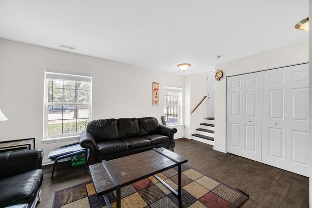 57 Margaret Drive, Schaumburg, IL 60194