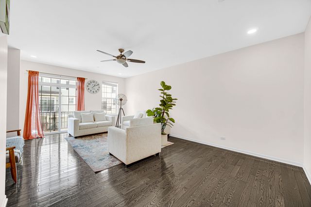 57 Margaret Drive, Schaumburg, IL 60194