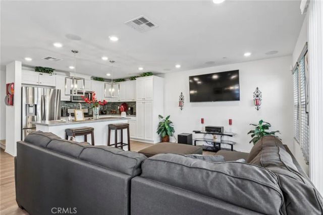 7155 Citrus Avenue 355, Fontana, CA 92336