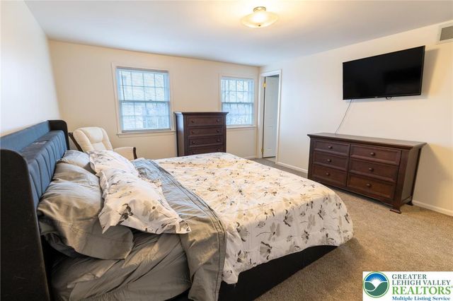 1049 Barnside Road, Allentown City, PA 18103