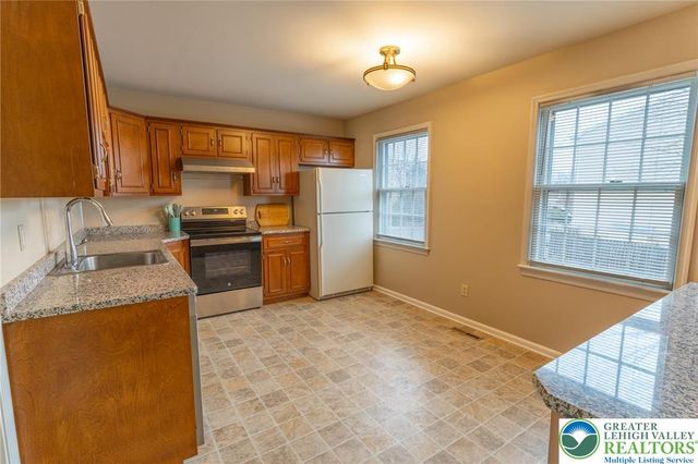 1049 Barnside Road, Allentown City, PA 18103