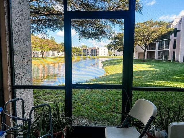 10332 SUNRISE LAKES Boulevard 111, Sunrise, FL 33322