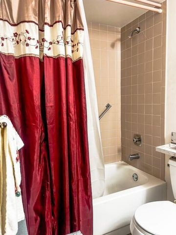 10332 SUNRISE LAKES Boulevard 111, Sunrise, FL 33322